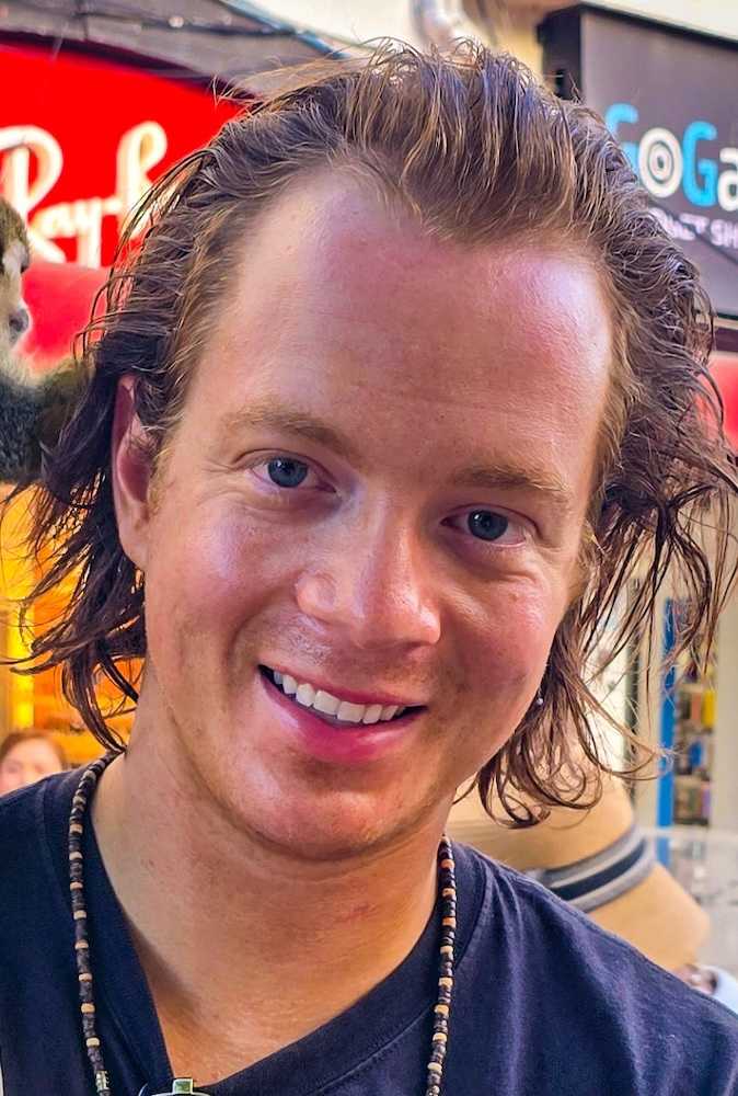 Robert Arlen Hotz's headshot